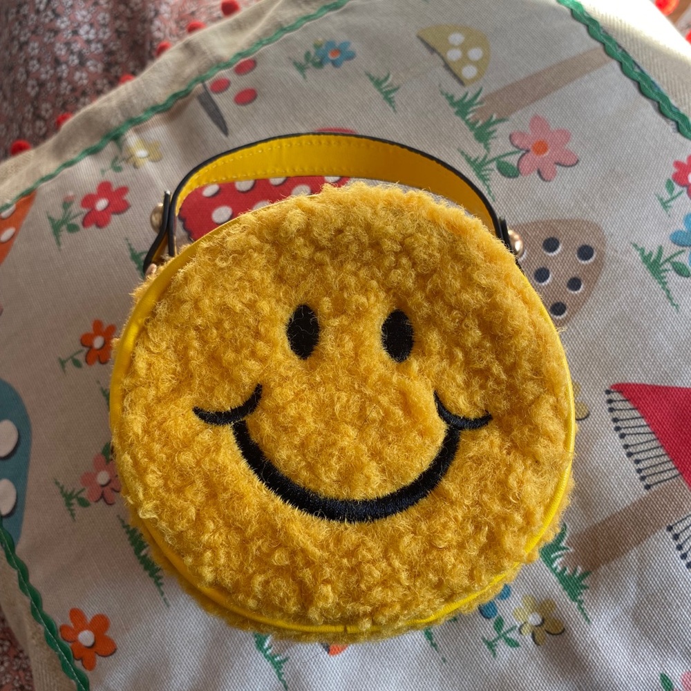 Smiley face kids bag with chain - Picture 1 of 9